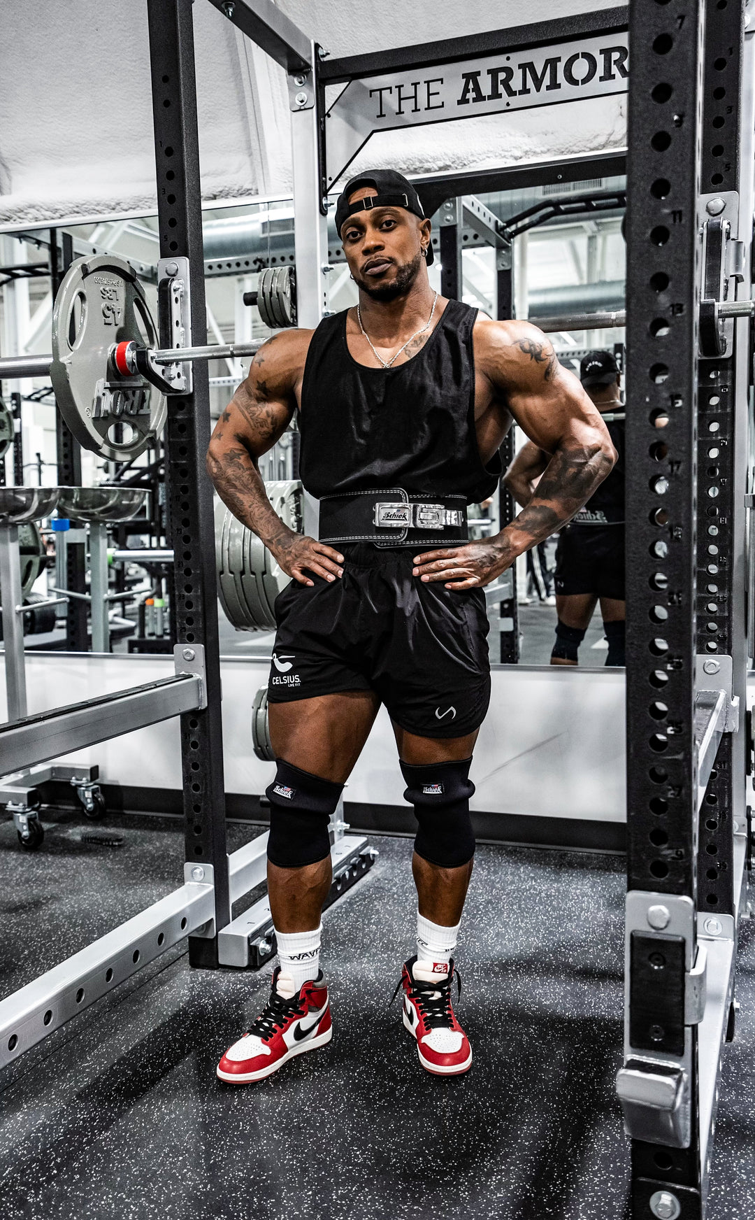 Model 1170CF Men's Knee Sleeves